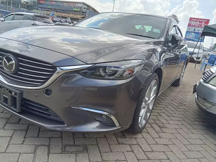 Mazda Atenza