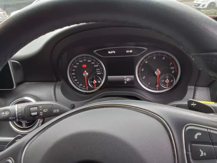 Mercedes-Benz A 180