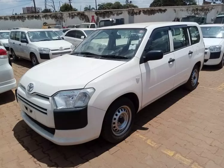 Toyota Succeed