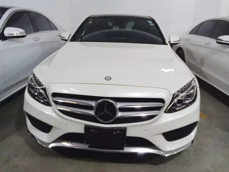 Mercedes-Benz C 180