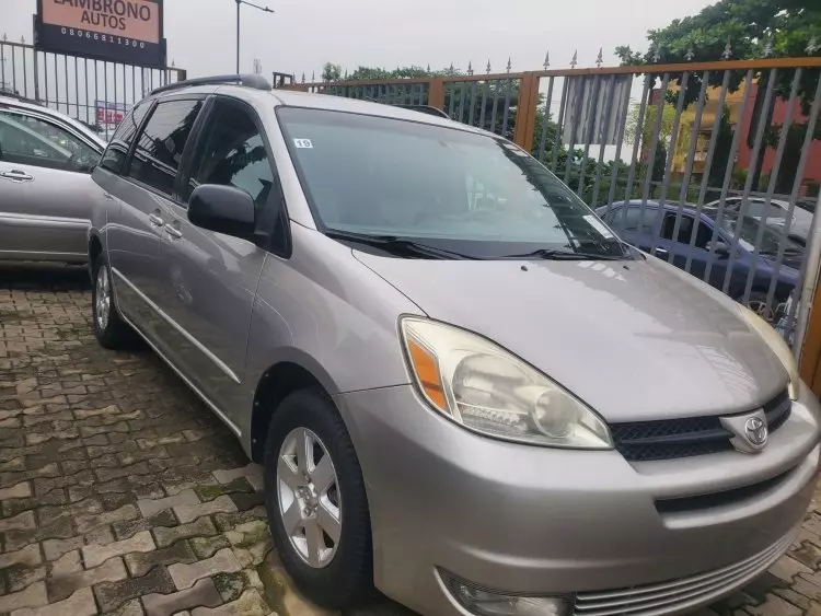 Toyota Sienna
