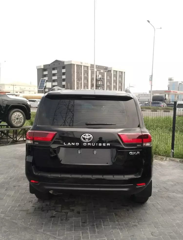 Toyota Land Cruiser GXR