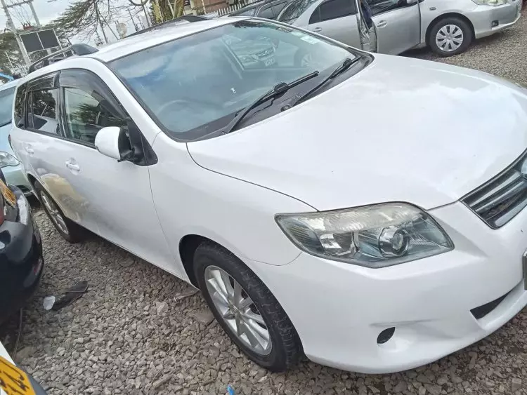 Toyota Fielder
