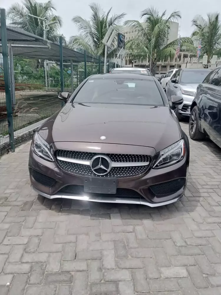 Mercedes-Benz C 300