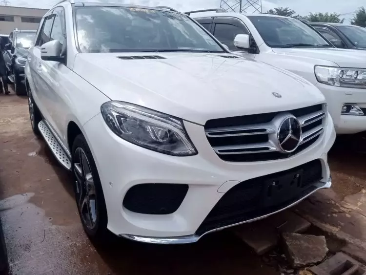 Mercedes-Benz GLE 350