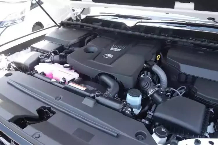 Toyota Landcruiser 300