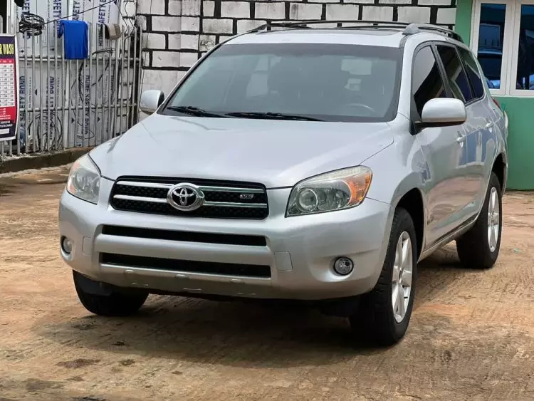 Toyota RAV 4