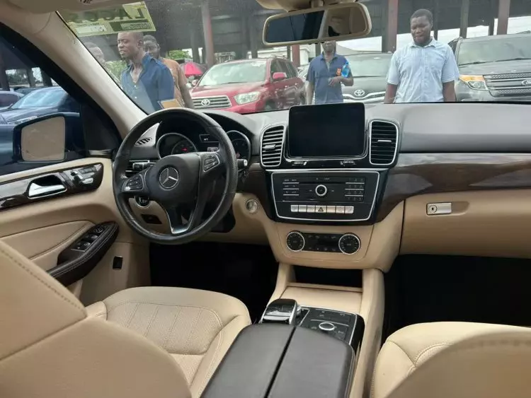 Mercedes-Benz GLE 350
