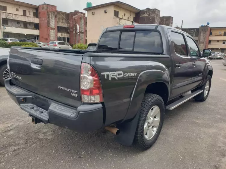 Toyota Tacoma