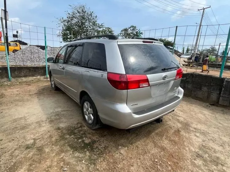 Toyota Sienna