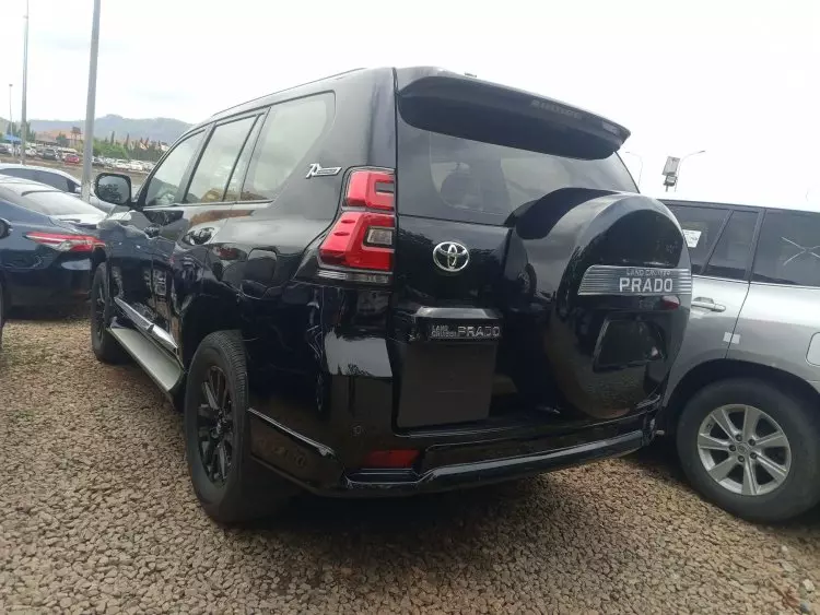 Toyota Landcruiser Prado