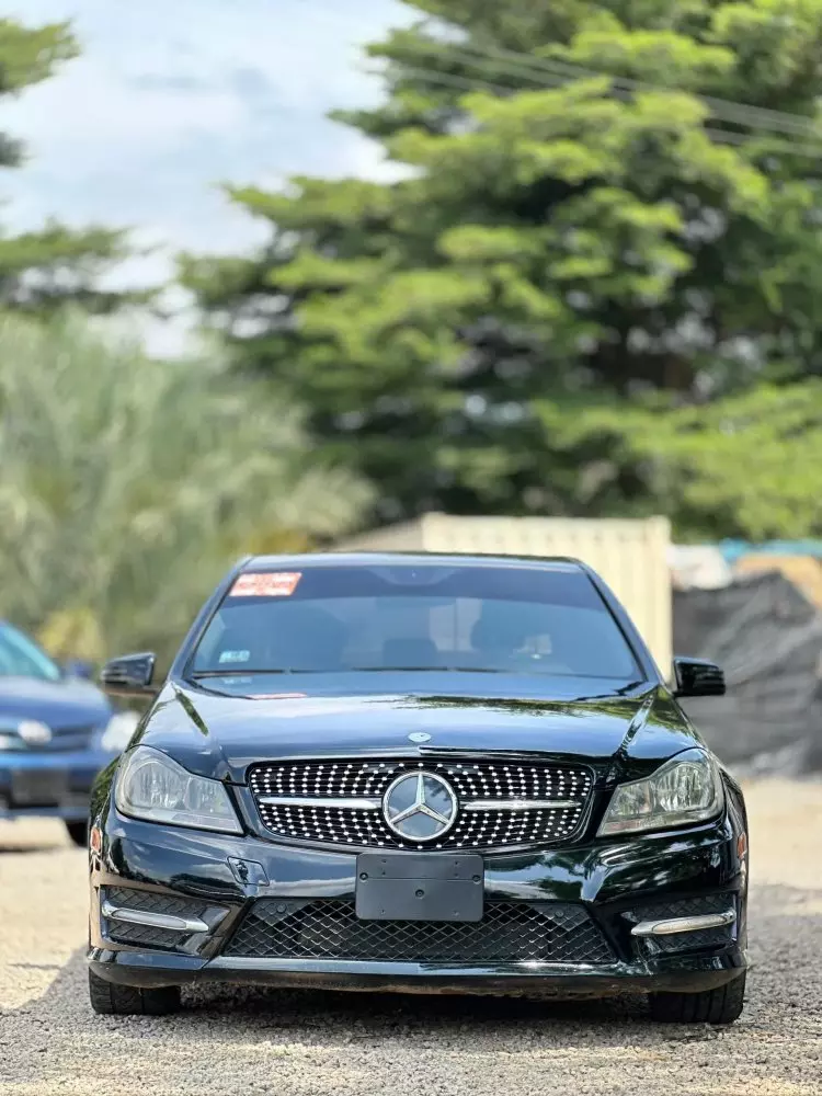 Mercedes-Benz C 300