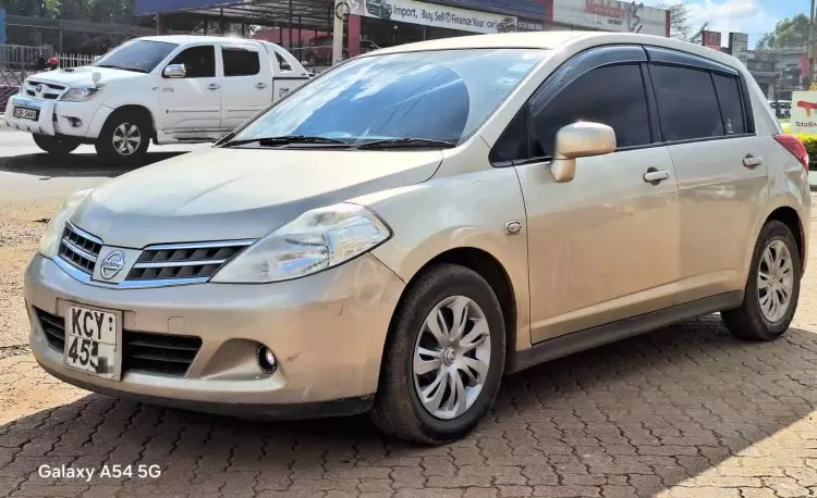 Nissan Tiida