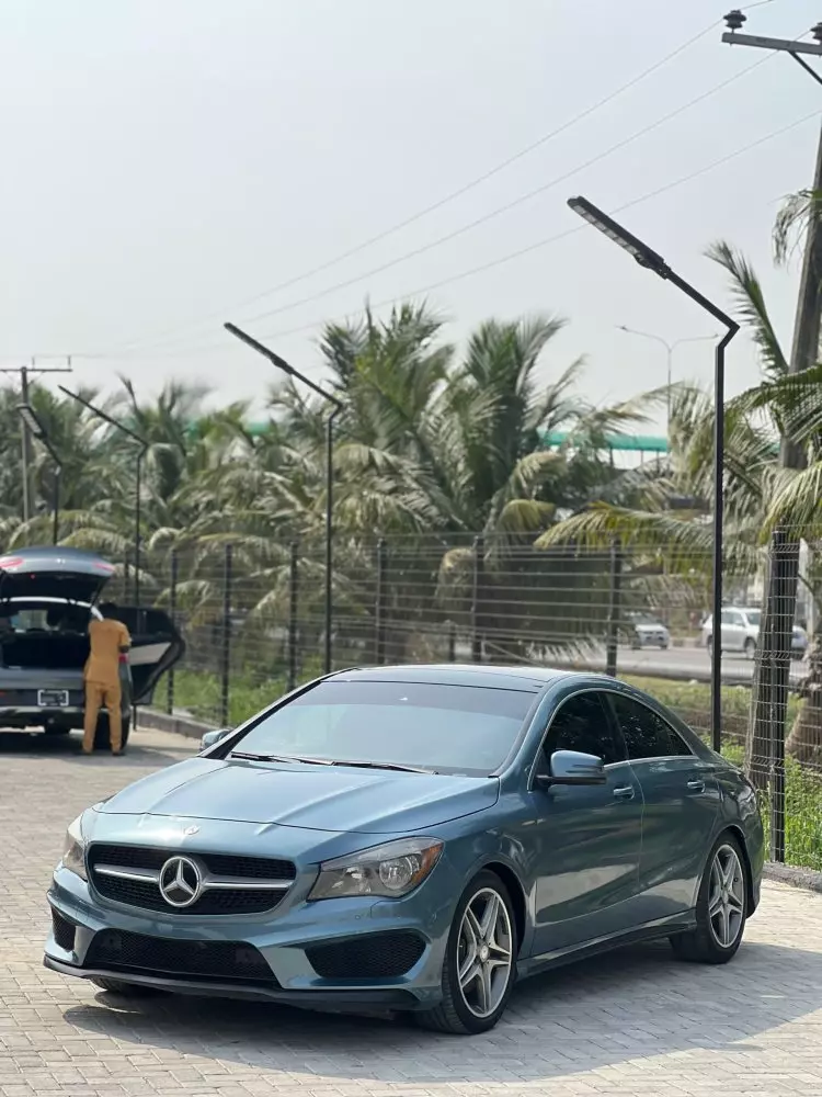 Mercedes-Benz CLA 250