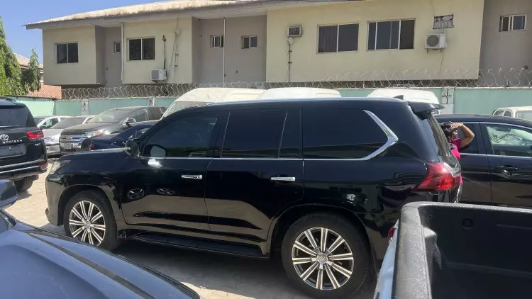 Lexus LX 570
