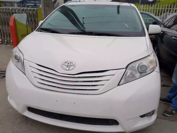 Toyota Sienna