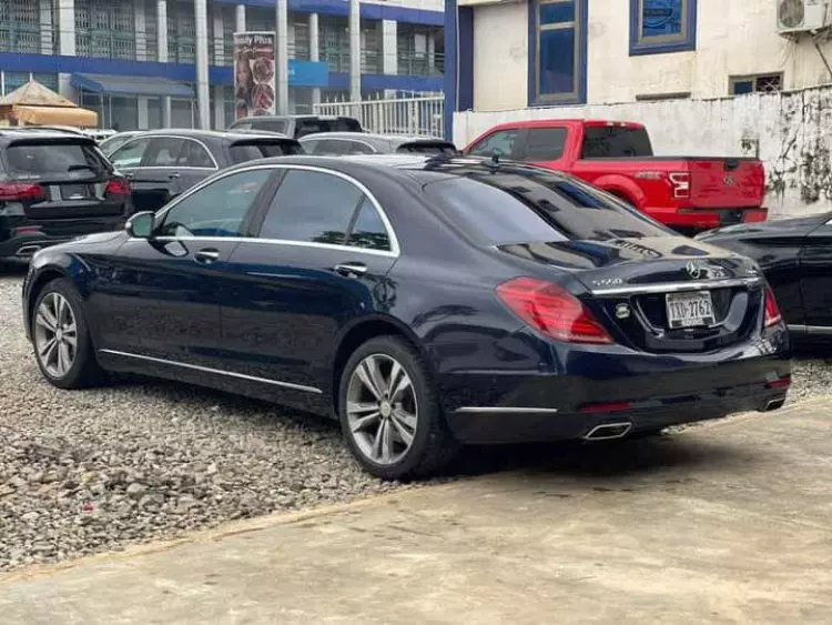 Mercedes-Benz S 550