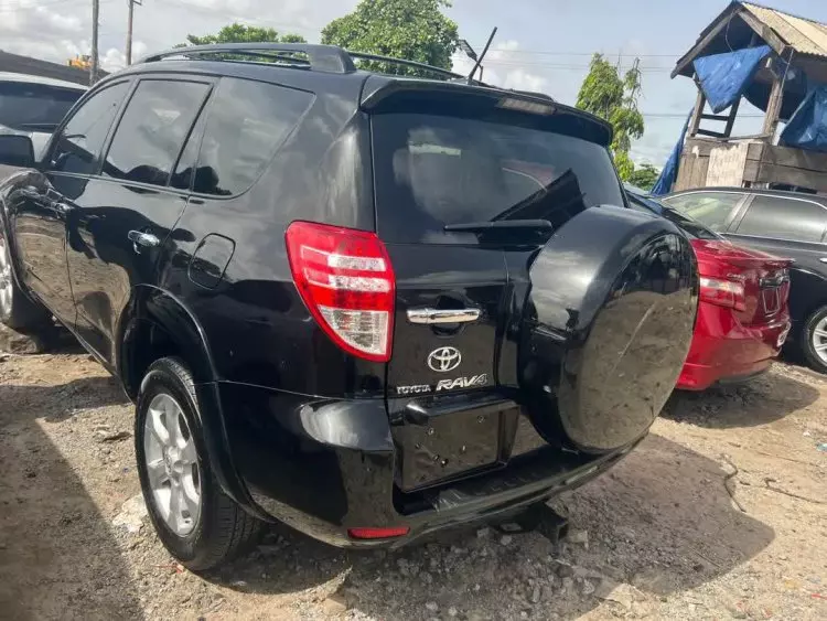 Toyota RAV 4