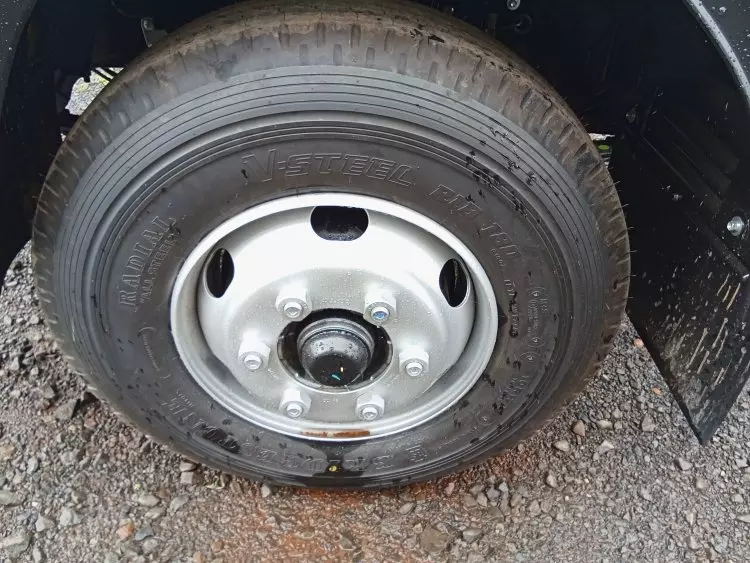 Isuzu FRR
