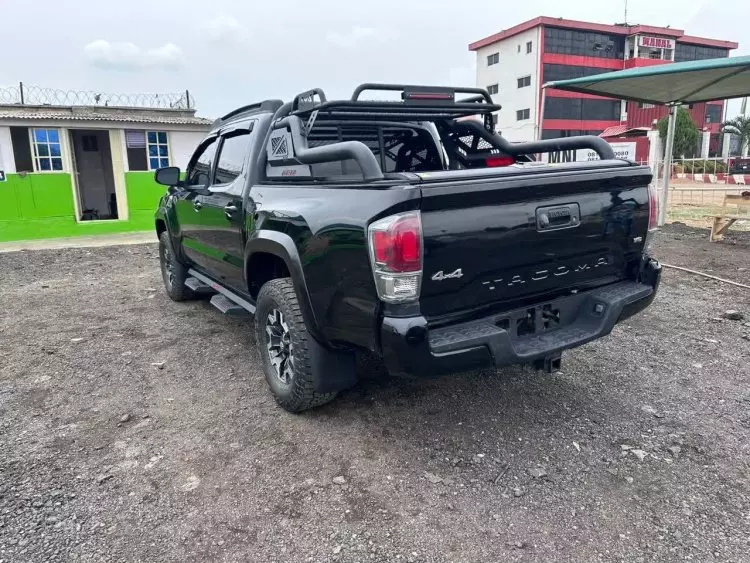 Toyota Tacoma