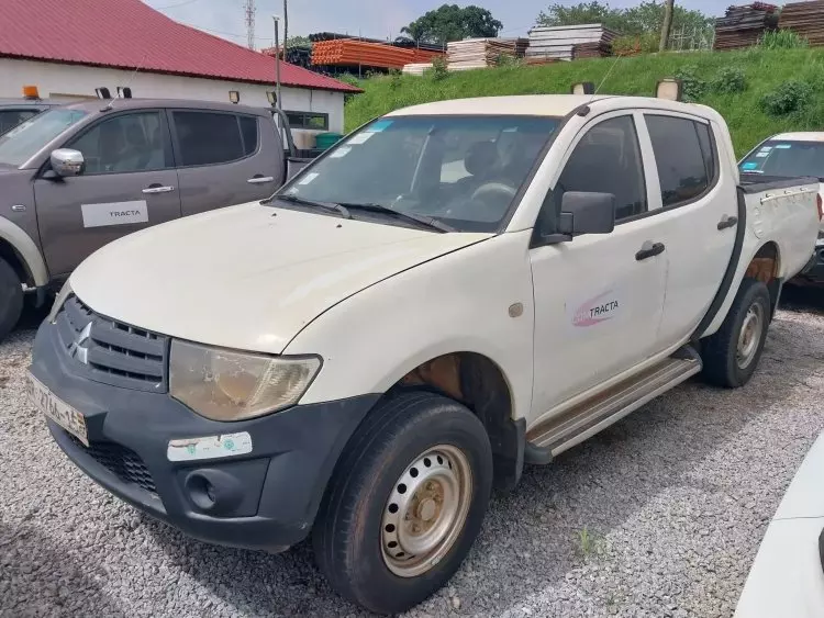 Mitsubishi L200 D/C GL Did