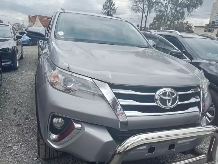 Toyota Fortuner