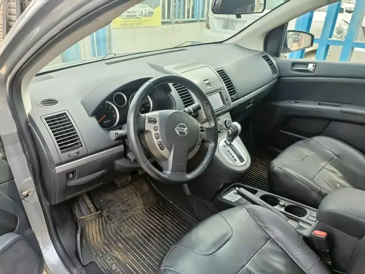 Nissan Sentra