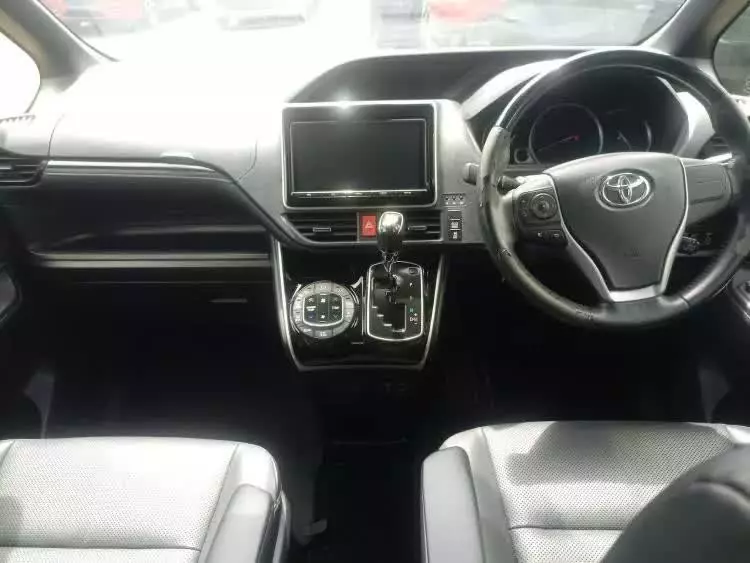 Toyota esquire