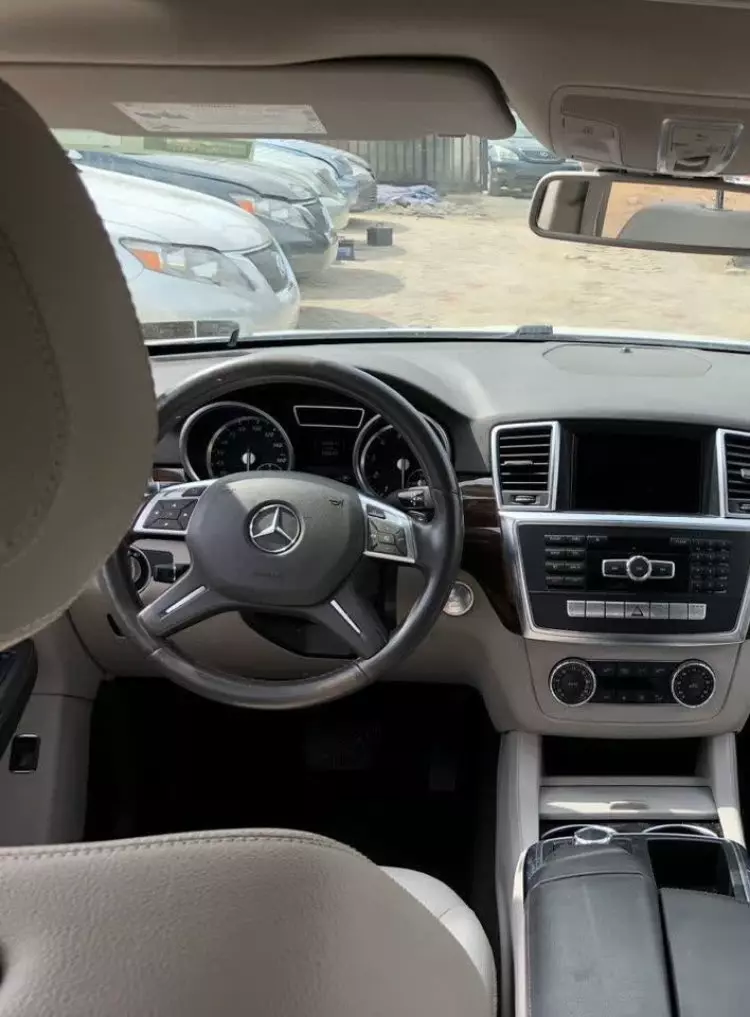 Mercedes-Benz ML 350