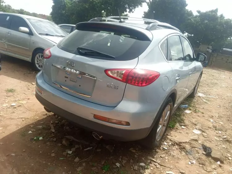 Infiniti EX35