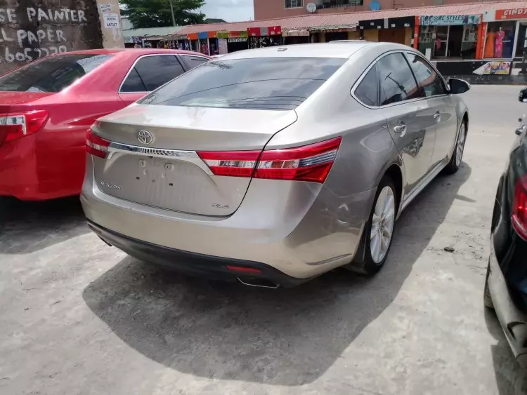 Toyota Avalon