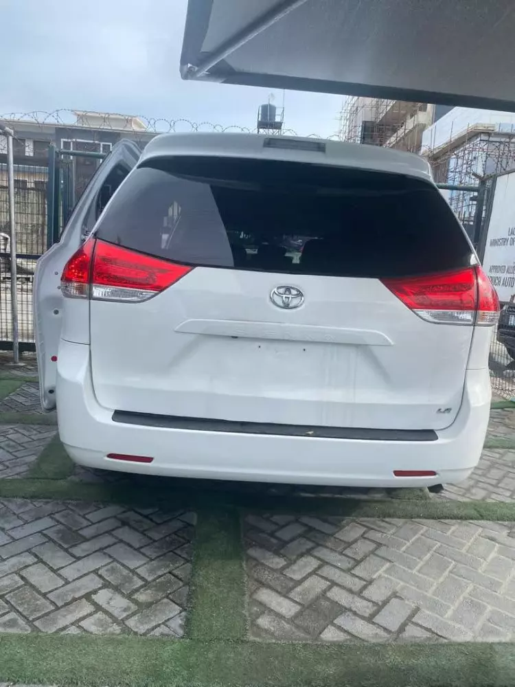 Toyota Sienna