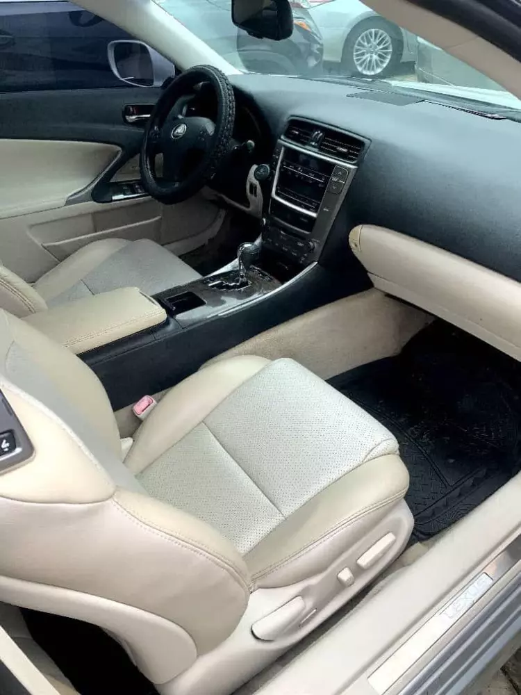 Lexus IS 250