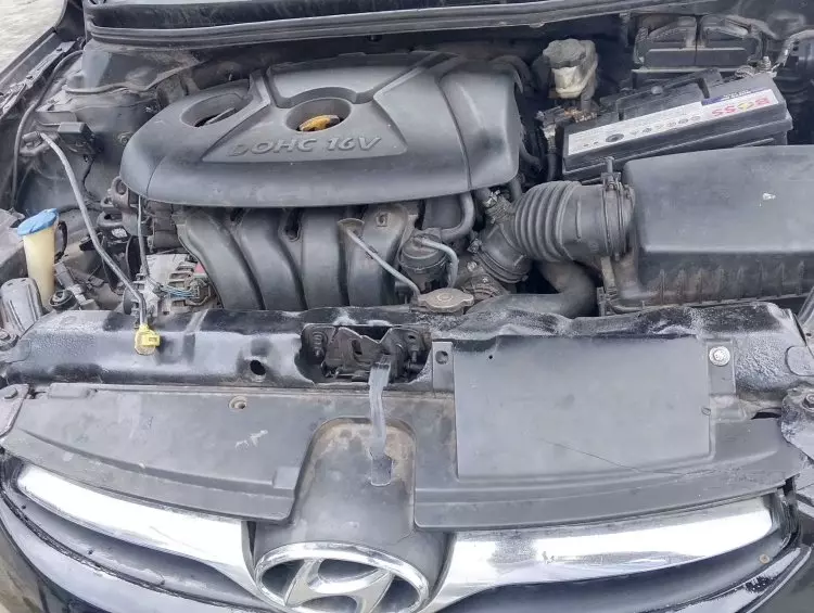 Hyundai Elantra