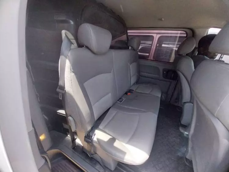 Hyundai H-1 Starex