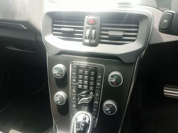 Volvo V40