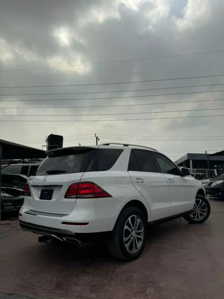 Mercedes-Benz GLE 350