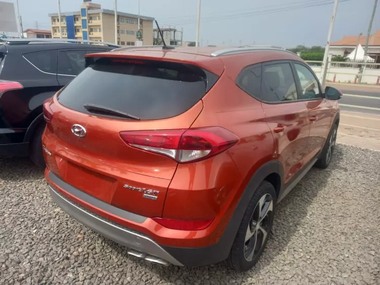 Hyundai Tucson