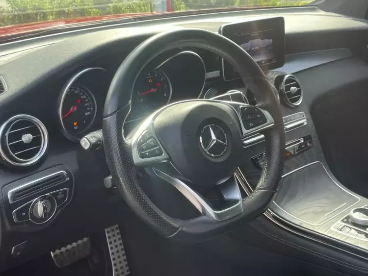 Mercedes-Benz GLC 300