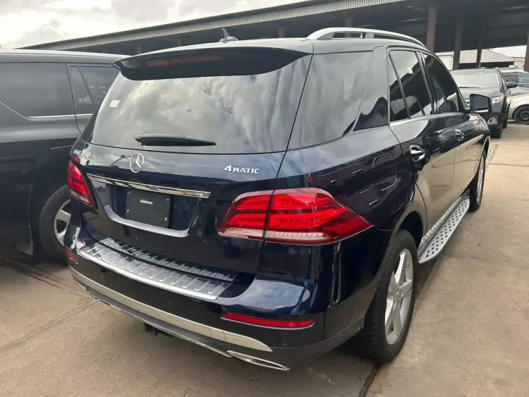 Mercedes-Benz GLE 350