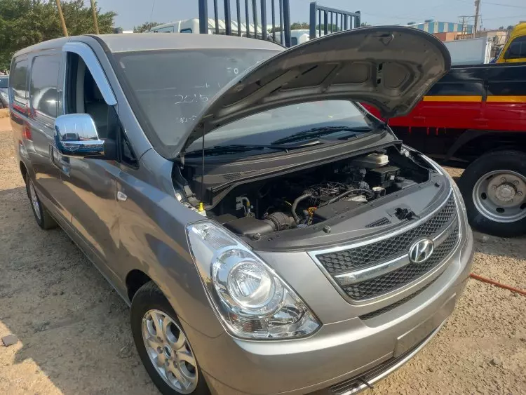 Hyundai Grand starex