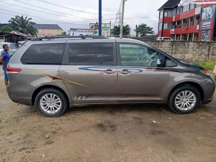 Toyota Sienna
