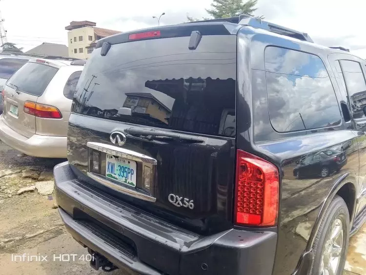Infiniti QX56