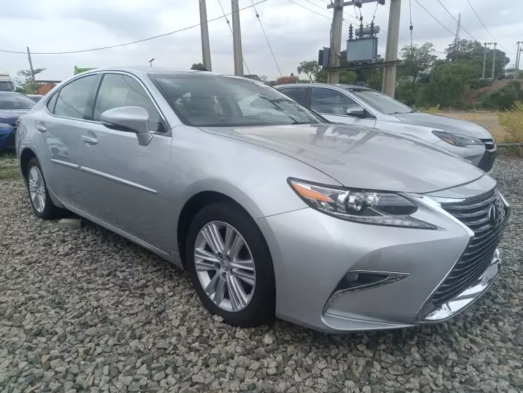Lexus ES 350