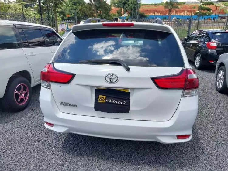 Toyota Fielder