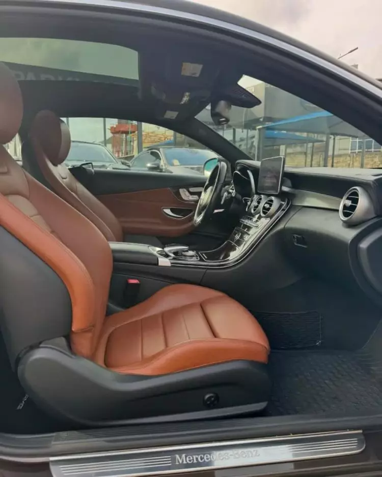 Mercedes-Benz C 300