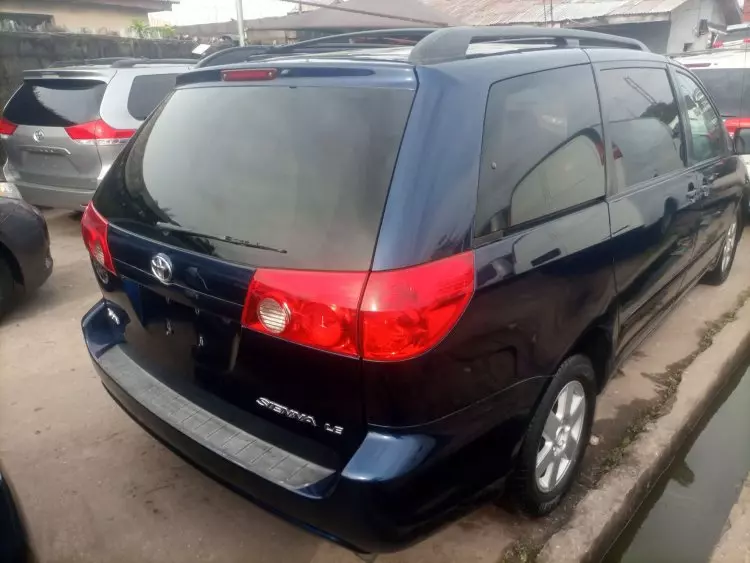Toyota Sienna