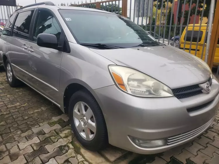 Toyota Sienna