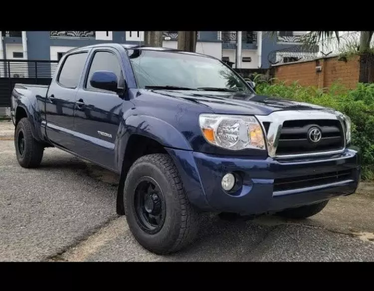 Toyota Tacoma