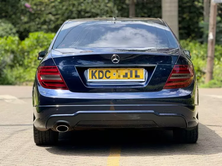 Mercedes-Benz C 200